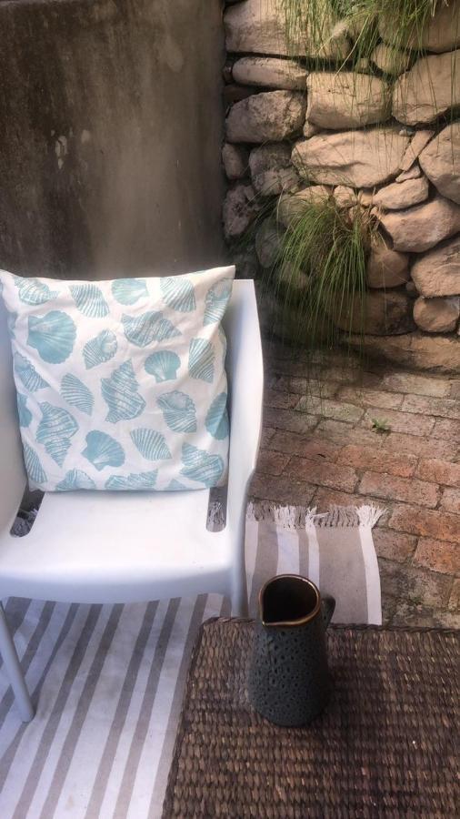 Independent Quaint Flat, Close To Beach 开普敦 外观 照片
